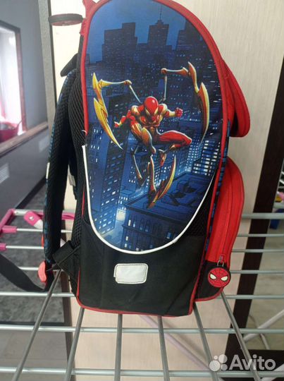 Школьный рюкзак