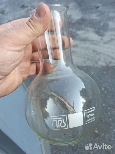 Колбы и стаканы лабораторные