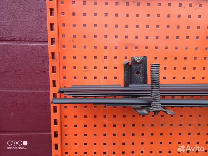 Молдинг стекла Toyota land cruiser Prado 120