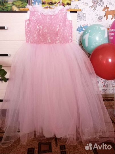 Платье для девочки новое