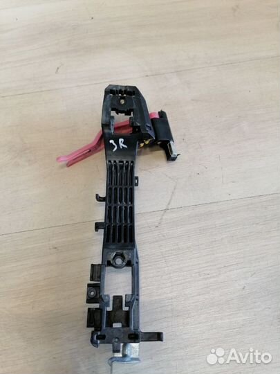 Кронштейн ручки двери задний правый Lexus Gs 350