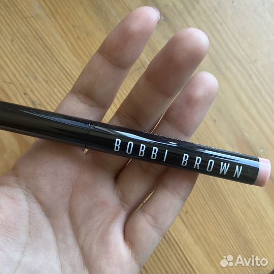 Тени для век в карандаше Bobbi brown