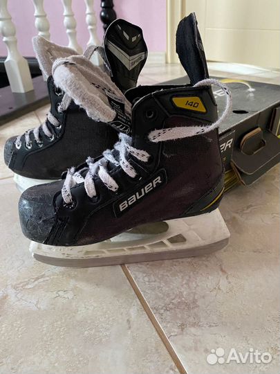 Коньки Bauer Supreme 140