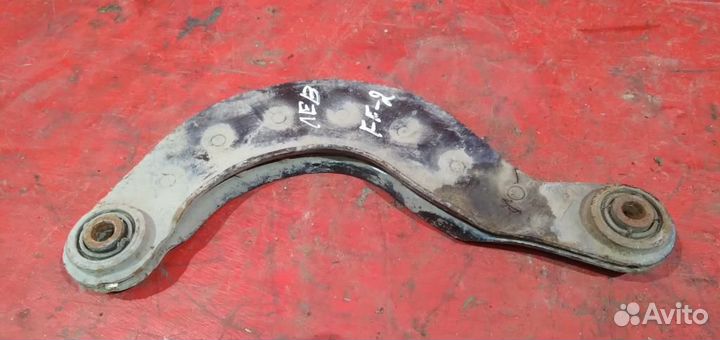 Форд фокус 2 рычаг задний верхний серповидный