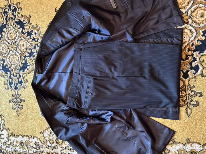 Мужской классический костюм