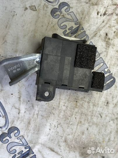 Блок ключа зажигания peugeot 107