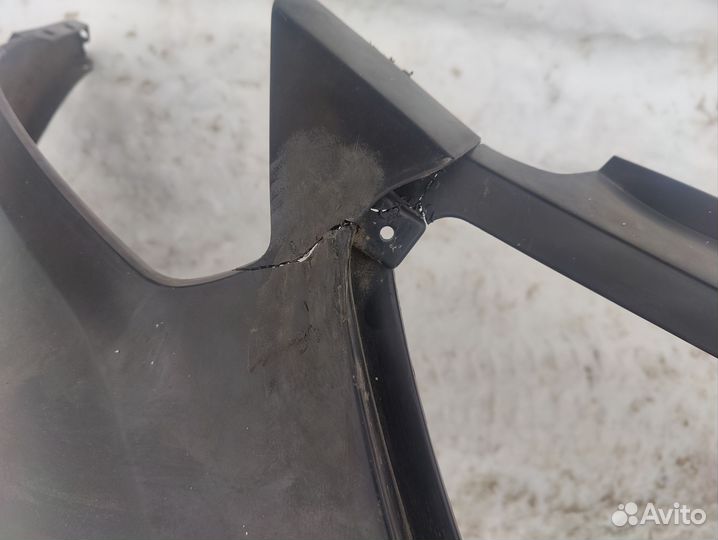 Бампер передний б/у Datsun