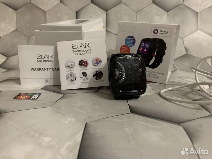 Детские смарт-часы elari KidPhone 4G