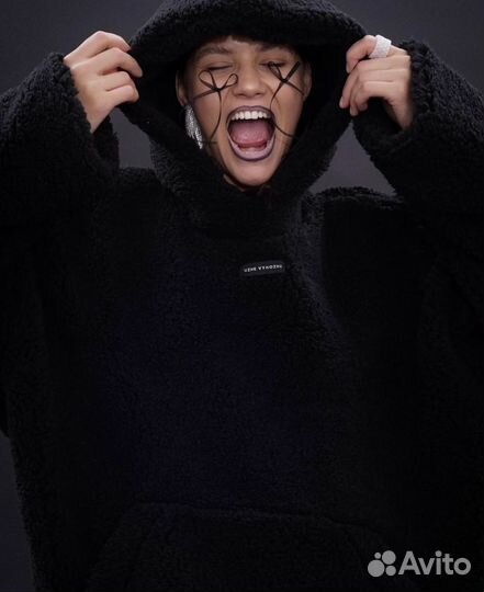 Худи sheepy uzhe vyhozhu