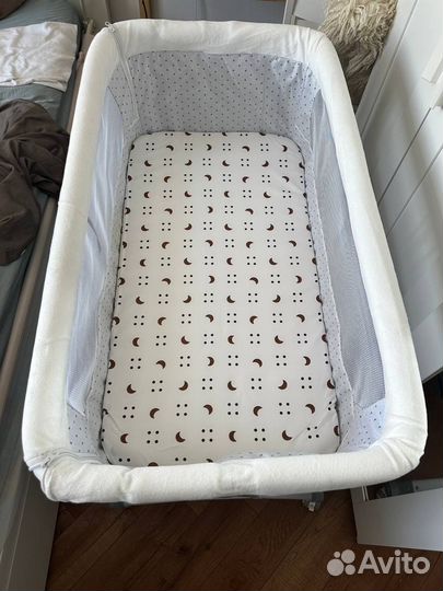 Приставная кроватка для новорожденного