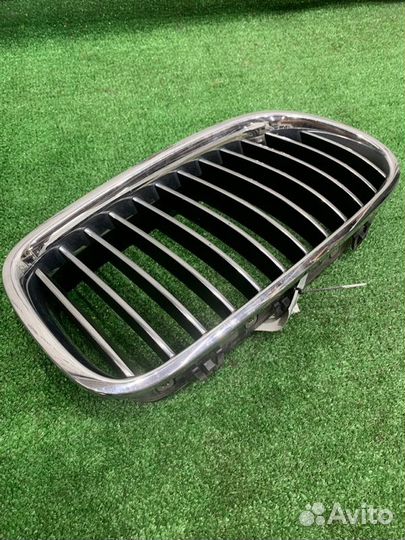Решетка радиатора правая Bmw 328I F30 N20B20A 2012