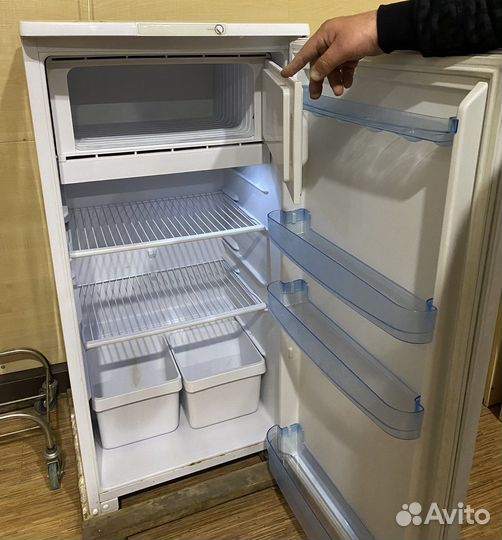 Холодильник Бирюса