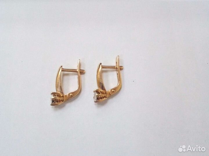 Золотые серьги с бриллиантами