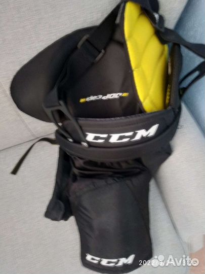 Хоккейные шорты ccm 8-11 лет