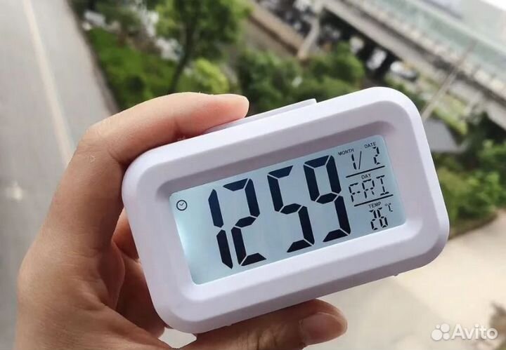 Настольные часы будильник с термометром