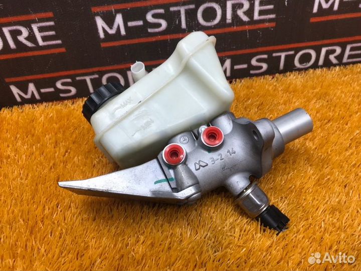 Главный тормозной цилиндр Mercedes-Benz M-Class