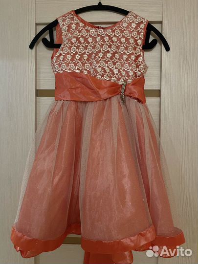 Платье на девочку