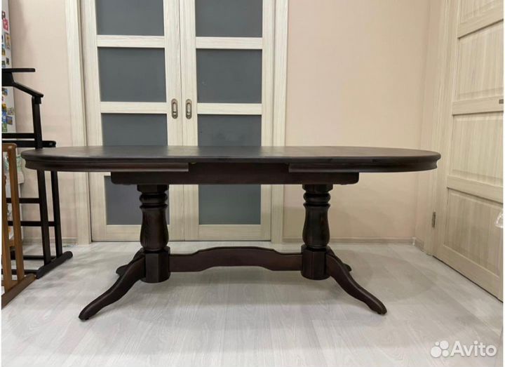 Стол обеденный раздвижной из массива дерева