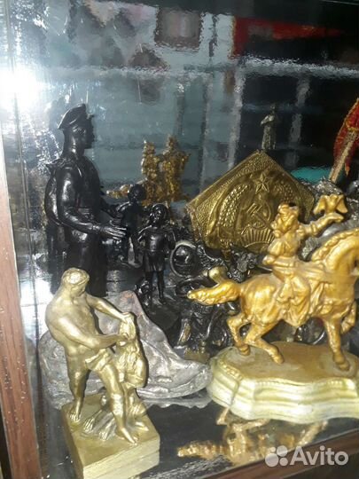Предметы старины и антиквариата