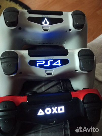 Наклейки на DualShock 4 (на световую панель)