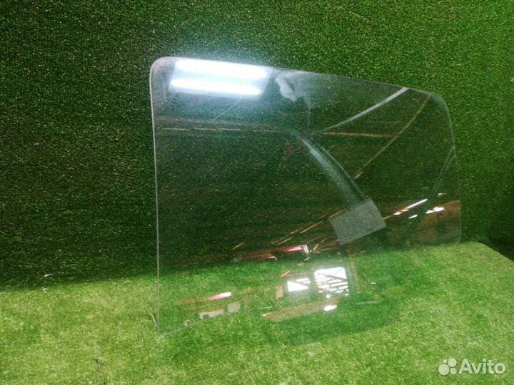 Стекло двери заднее правое Chevrolet Aveo T300