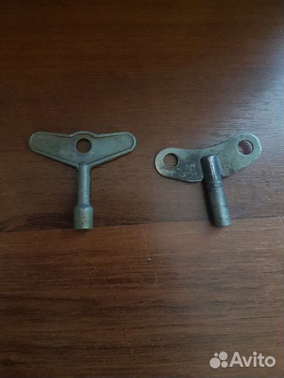 Часы настенные СССР Янтарь