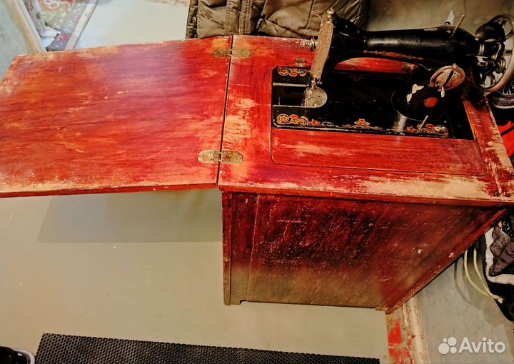 Швейная машина Подольск ножная