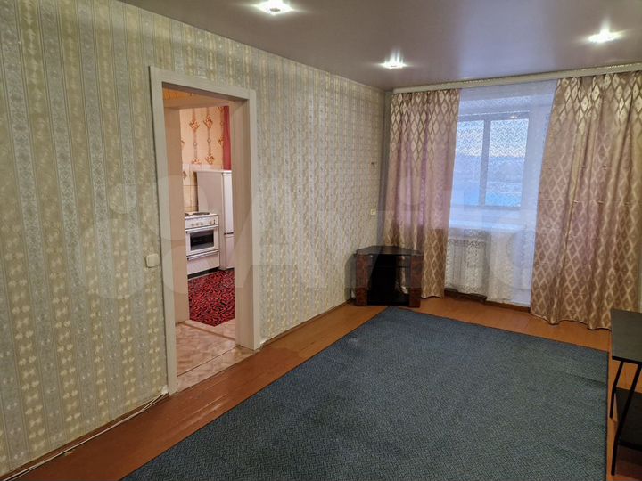 2-к. квартира, 44 м², 4/4 эт.