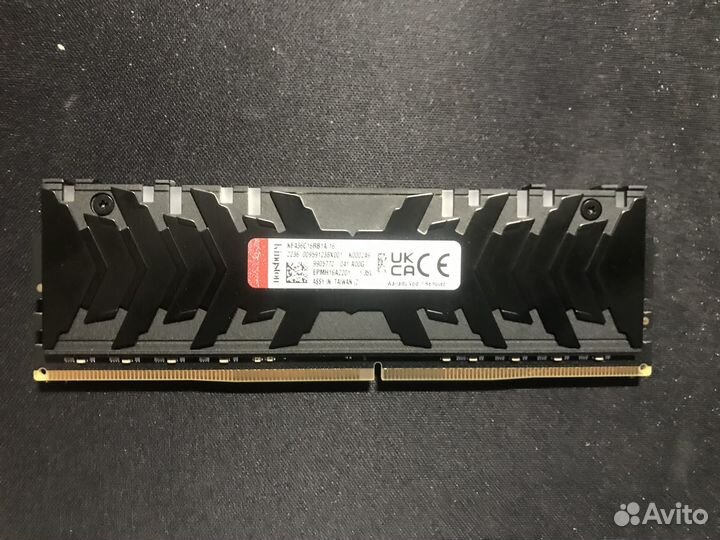 Оперативная память Kingston fury Renegade RGB 16GB