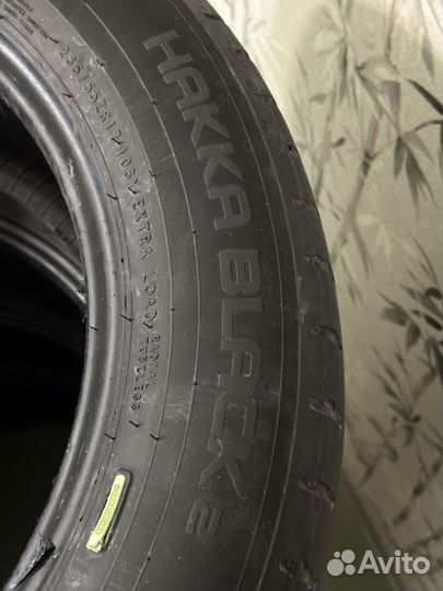 Nokian Tyres Hakka Black 2 235/55 R17 95