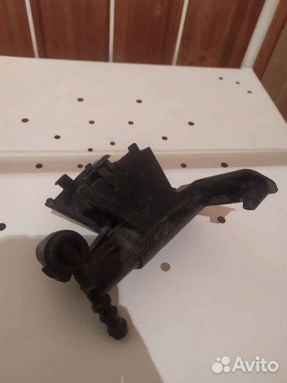 Форсунка омывателя фары corolla e15 8520702040