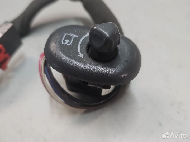 Кнопка регулировки зеркал Chevrolet Trailblazer