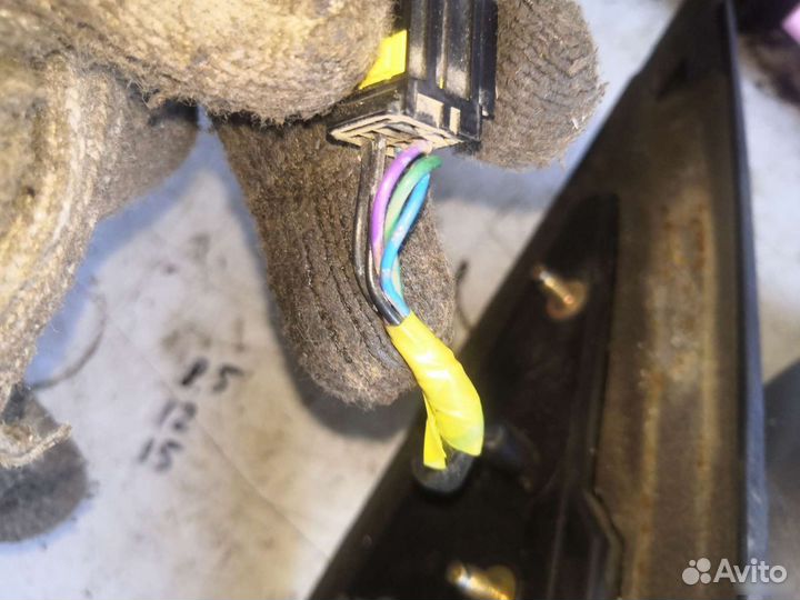 Правое зеркало Nissan almera classic