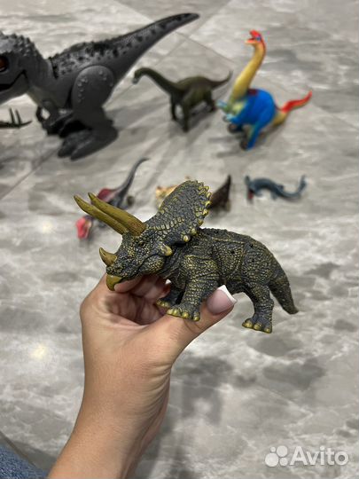Игрушки динозавры