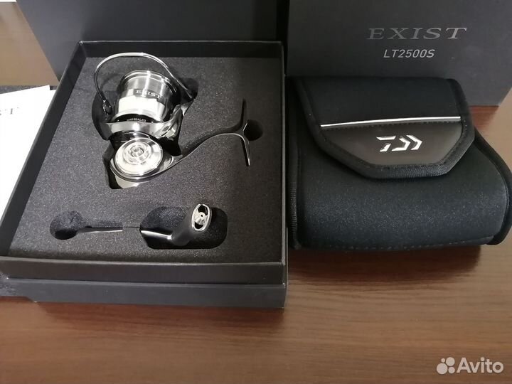Daiwa 22' Exist LT2500S