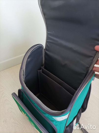 Школьный рюкзак с ортопедической спинкой (новый)