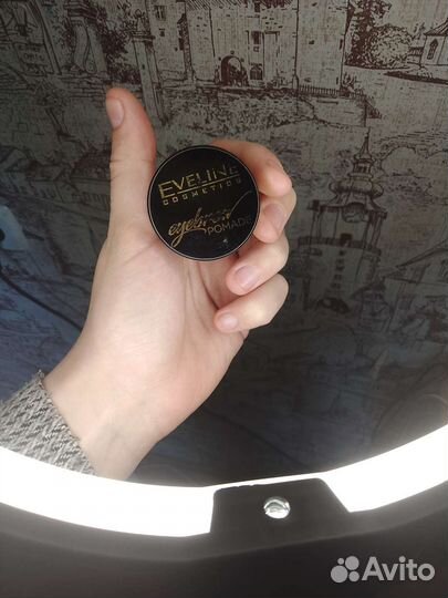 Помадка для бровей