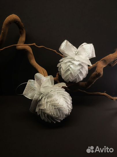 Елочные игрушка