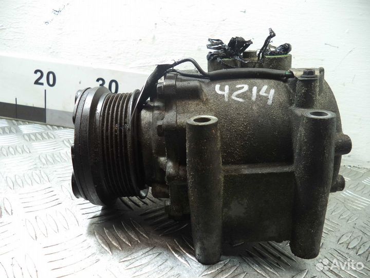 Компрессор кондиционера Jaguar S-type X200