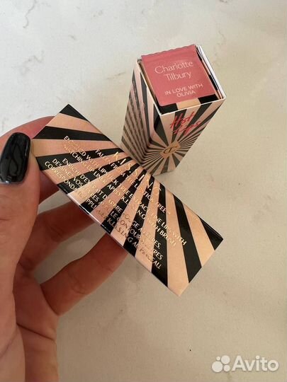 Charlotte tilbury помада in love with