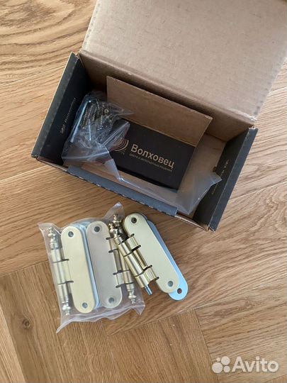 Петли на деревянную дверь