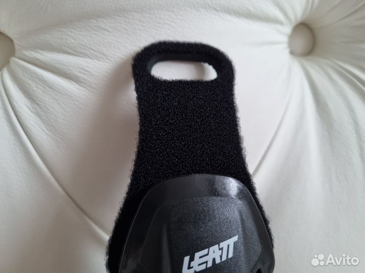 Фиксатор 3aпяcтья Leatt Wrist Brace Вlасk Черный