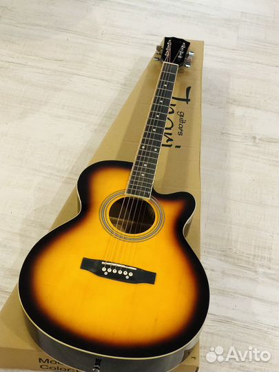 Гитара полноразмерная с металлическими струнами