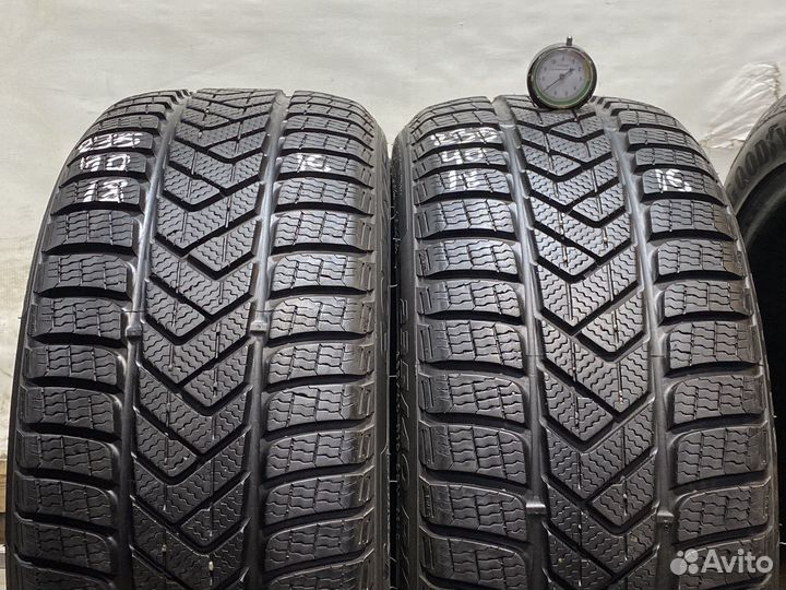 Pirelli Winter Sottozero 3 235/40 R18