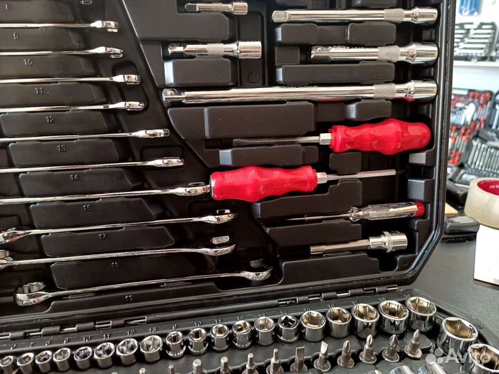 Набор инструментов 121 предмет