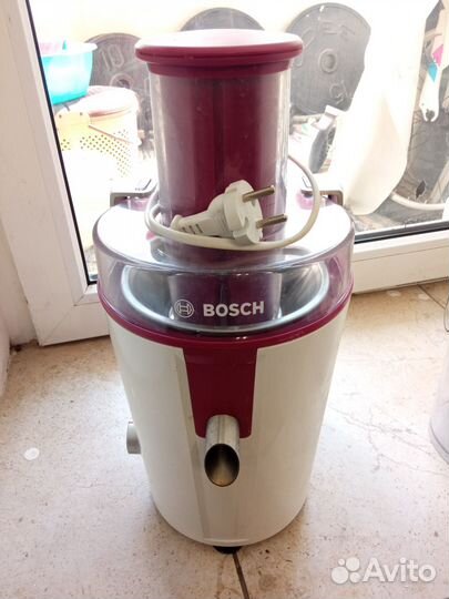 Соковыжималка Bosch XXL 700W