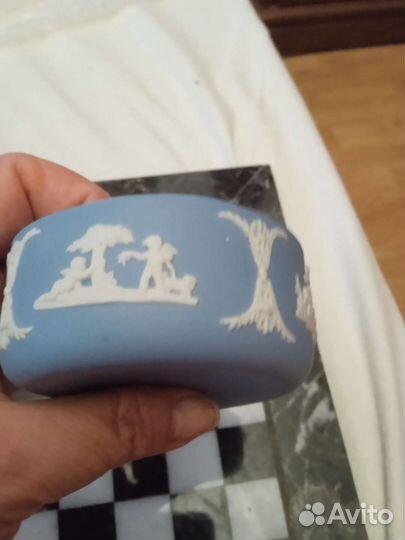 Шкатулка веджвуд, клеймо в тесте