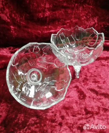 Стеклянная вазочка конфетница 
