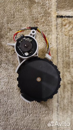 Колесо для робота пылесоса левое Xiaomi