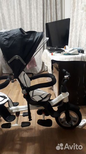 Велосипед трехколесный для двойни или погодок